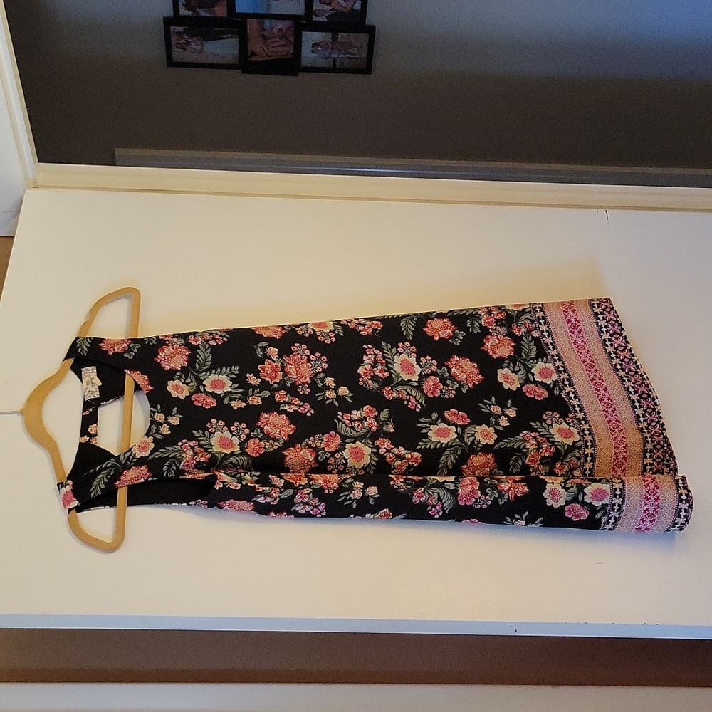Girls XS dress